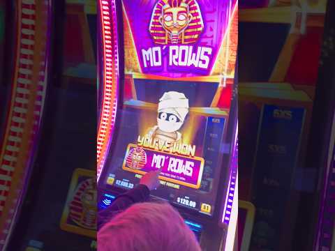 My BIGGEST bonus on Mo Mo Mo EVER! #gambling #slots #money #comedy #casino