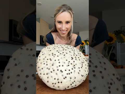 How about a chocolate chip croissant? 🤎 #croissant #pastry #baking #dessert #sourdough
