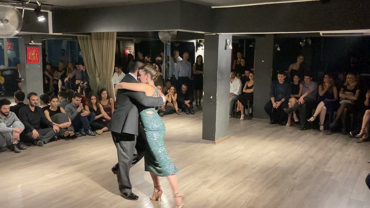 Video thumbnail for Agustina Piaggio & Carlitos Espinoza.  Adios Arrabal  / Angel Vargas.  Otra Milonga 15.10.2021