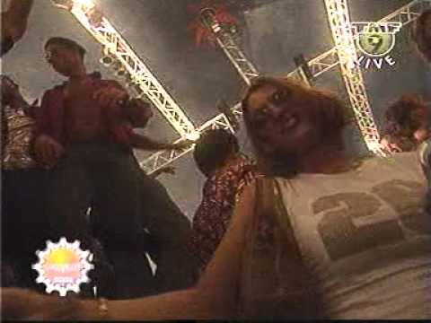 Dj Tiesto - (Live At Dance Valley 2001)
