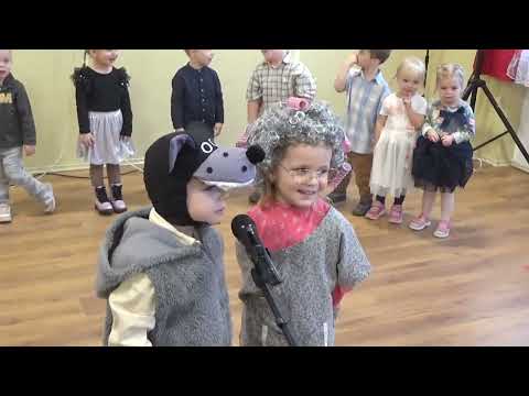 Aktuality / Vystúpenie detí z Materskej školy Zvedavá Lienka  - foto