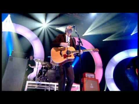 travis-walking in the sun (live totp uk 22-10-04)
