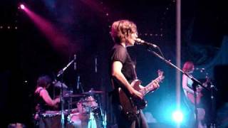 Sleater-Kinney - &quot;Oh!&quot; (LIVE)