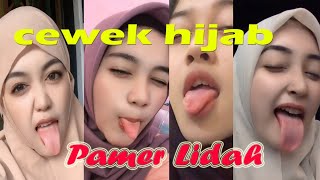 Download lagu CEWEK HIJAB CANTIK PAMER JULURIN LIDAH mp3