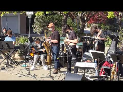 Jazz Ensemble at Winter Stroll - Untitled (How Does it Feel) - by D'Angelo