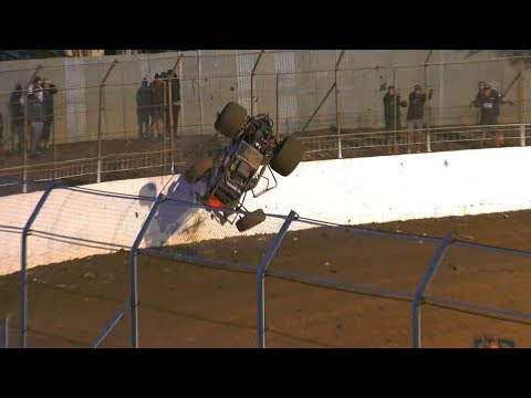 Carly Walsh Wingless Sprints Roll Simpson Speedway 17-2-2018