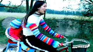 Andrea Echeverri - A Eme O (Video Oficial)