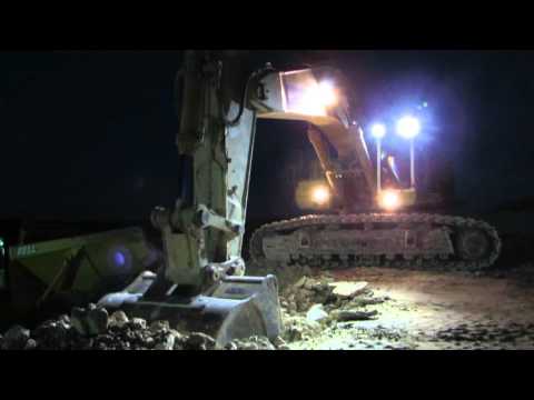 💪 High productivity - Caterpillar 385B loading Volvo A40F and Bell B45D