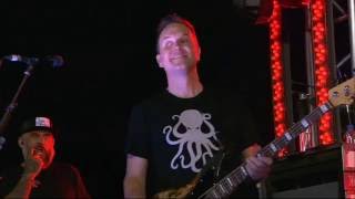 Blink 182 - Brohemian Rhapsody Live 2016 (X-Games/Proshot HD)