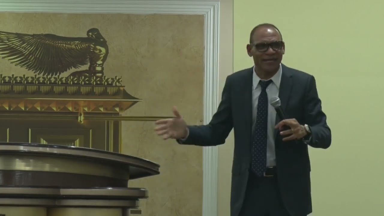 A Necessidade de Vigiar.  Se Esforce para assistir ate o final