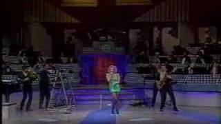 Marta Sanchez & Ole Ole - Bailando Sin Salir de Casa