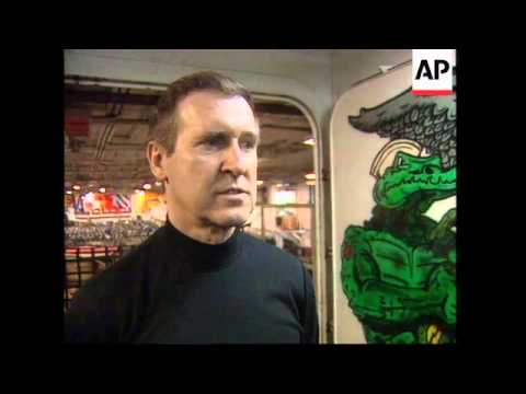 ITALY: DEFENCE SECRETARY WILLIAM COHEN VISITS US TROOPS