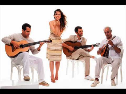 Trio Madeira Brasil e Roberta Sá - Mandingo