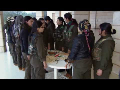 Syrien: Kurdischen Soldatinnen gegen Dschihadisten | Global 3000