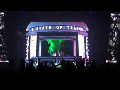 Arctic Moon Live @ A State Of Trance 600 Den Bosch Holland (Who's Afraid Of 138? Stage)