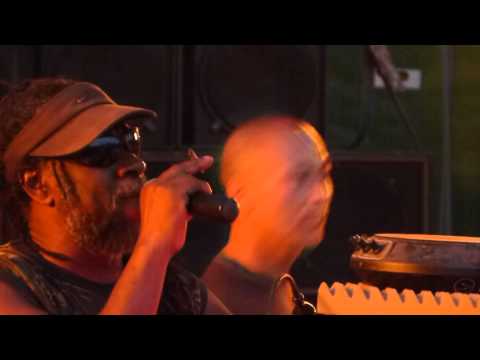 Garance 2012 Dub Station - RootsTing & Murray Man ▶ Bunny Lie Lie 