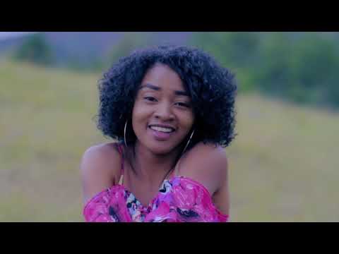 Yarinirina _ Ianao Iny [ Official Clip / by Aroux Stone - 2020 ]