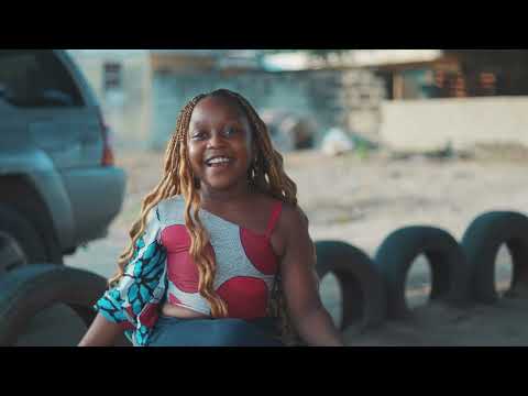 THE  SMALL LANDLADY Original