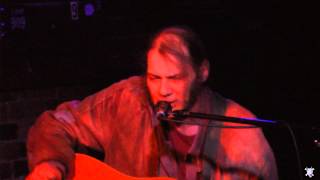 Malcolm Holcombe : Dressed In White