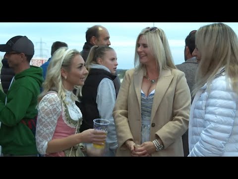 Dirndl, Bier & Tore: Oktoberfeststimmung in Dietach