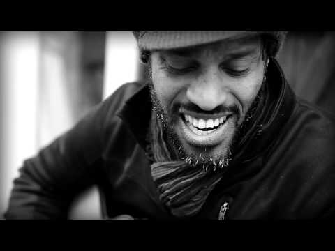 download lagu mp3 mp4 Comme Chez Toi Paris, download lagu Comme Chez Toi Paris gratis, unduh video klip Comme Chez Toi Paris