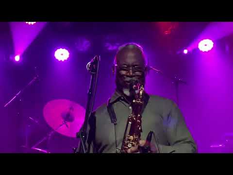 Karl Denson’s Tiny Universe