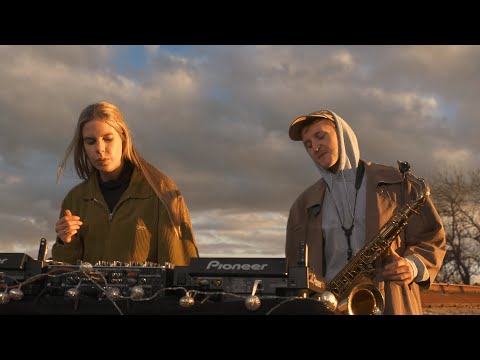 Mara Sander and Kai Wieprecht – Melodic Techno and Saxophon Livestream 2022