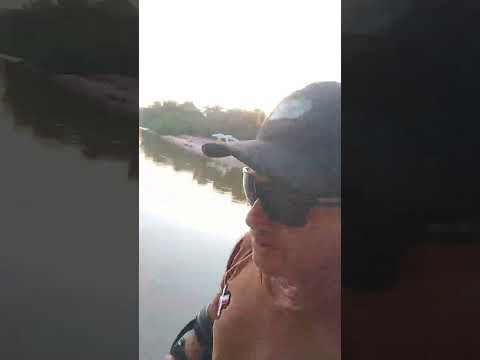 Éu conversando e mostrando as belezas do rio garças barra do Graças mato grosso 