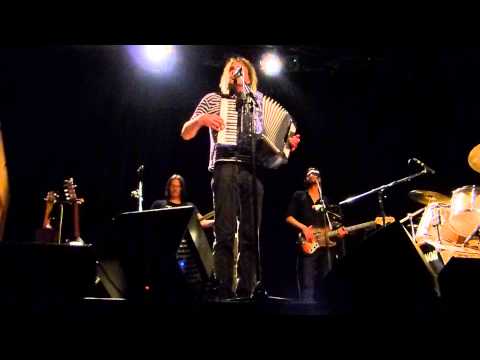 Wenzel und Band "Kamper Trinklied"