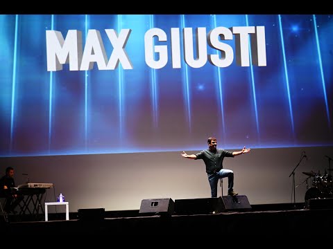 Inaugurazione dell'arena estiva del Teatro Martinitt con Max Giusti
