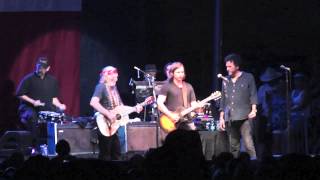 Been to Georgia on a Fast Train ~ Willie Nelson ~ July 4, 2014