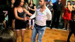 tony et tressy (Gitan qui danse) tony et tressy (Gitan qui danse)