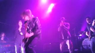 Signal of distress - Alain Clark