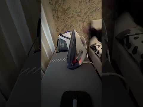 В этом коротком ролике попыталась сравнить работу утюга и парогенератора .