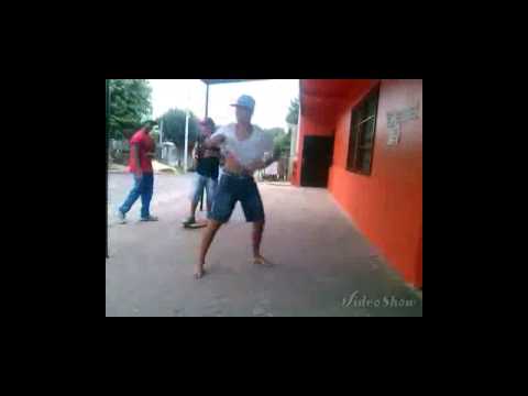 Resumo Passinho Foda - Vitinho Dancy (2013)