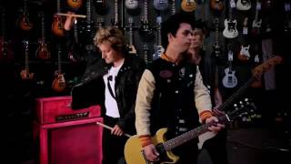 Green Day - Bouncing Off The Wall