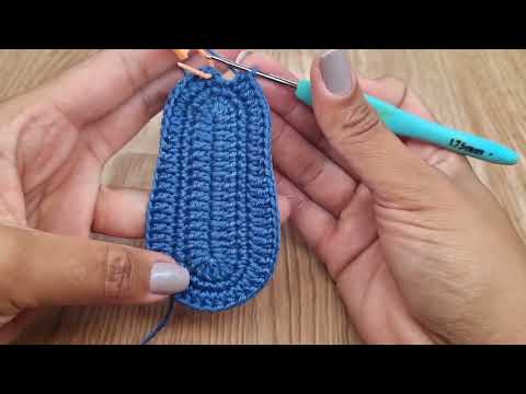 Sapatinho Rendado de Crochê