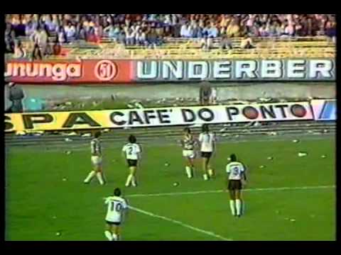 CORINTHIANS 0 x 2 FLU - 1984 - 1o Tempo
