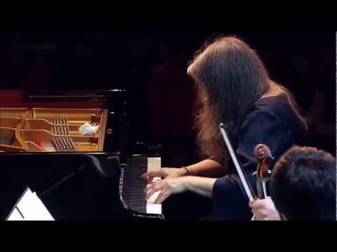 Scarlatti, Sonate K.141 - Martha Argerich