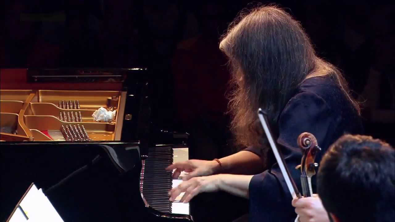 Scarlatti, Sonata K.141 - Martha Argerich
