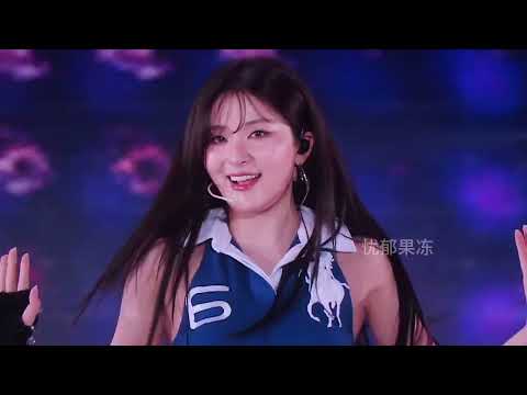 ASEULKAWIN (Red Velvet Irene, Seulgi & Aespa Karina, Winter) - Chu by f(x) SMTOWN in Fukuoka