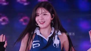 Download lagu ASEULKAWIN (Red Velvet Irene, Seulgi & Aespa Karina, Winter) - Chu by f(x) SMTOWN in Fukuoka mp3