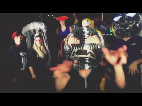 Bad Booty Brothers - Worth It (Official Video)