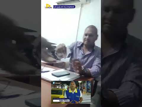 ​@telecliccolombia 😲🤨Video salpica a inspector por presunto s0born0