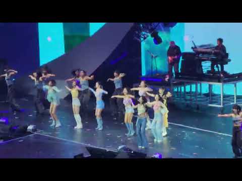 230930 TWICE -  Dance the night away + Talk that talk