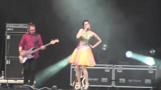 Saara Aalto - Barracuda live, 2012