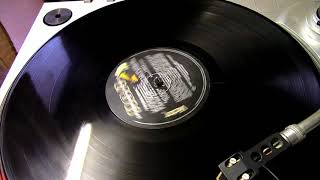 TOM JONES - Move closer