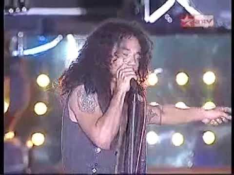 25 Tahun SLANK Membumi   Piss   Balikin feat Mulan J