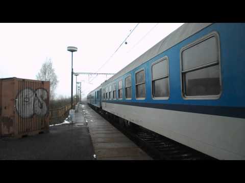 Příjezd vlaku R 608 Svatava (ČD 363.079) - Jirkov zastávka, 19. 2. 2013