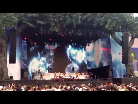 Jenny from the block - Jennifer Lopez - London - Hyde Park - summer time Festival